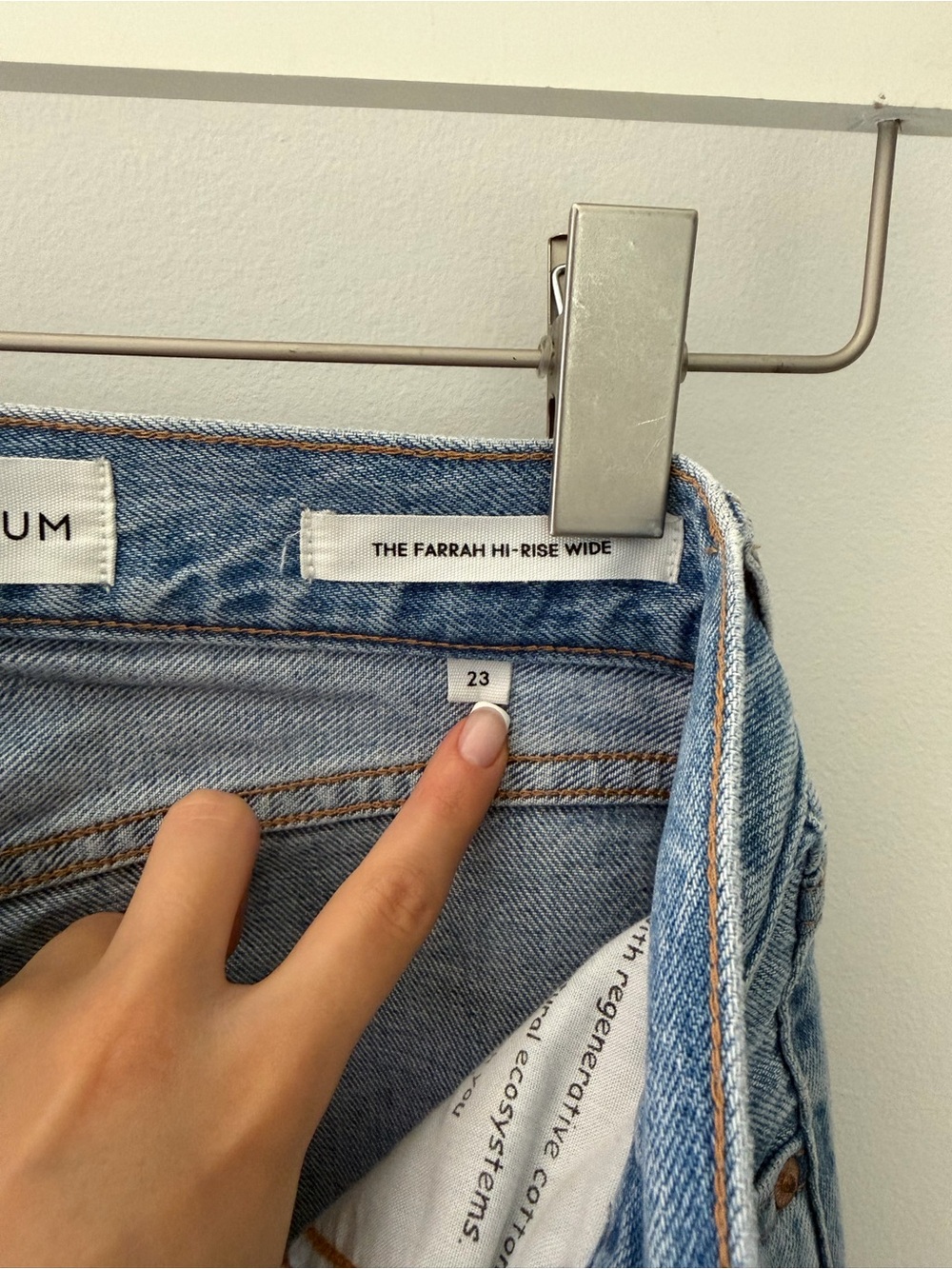 Denim Forum Farrah Hi-Rise Wide Jean - Picture 2 of 2